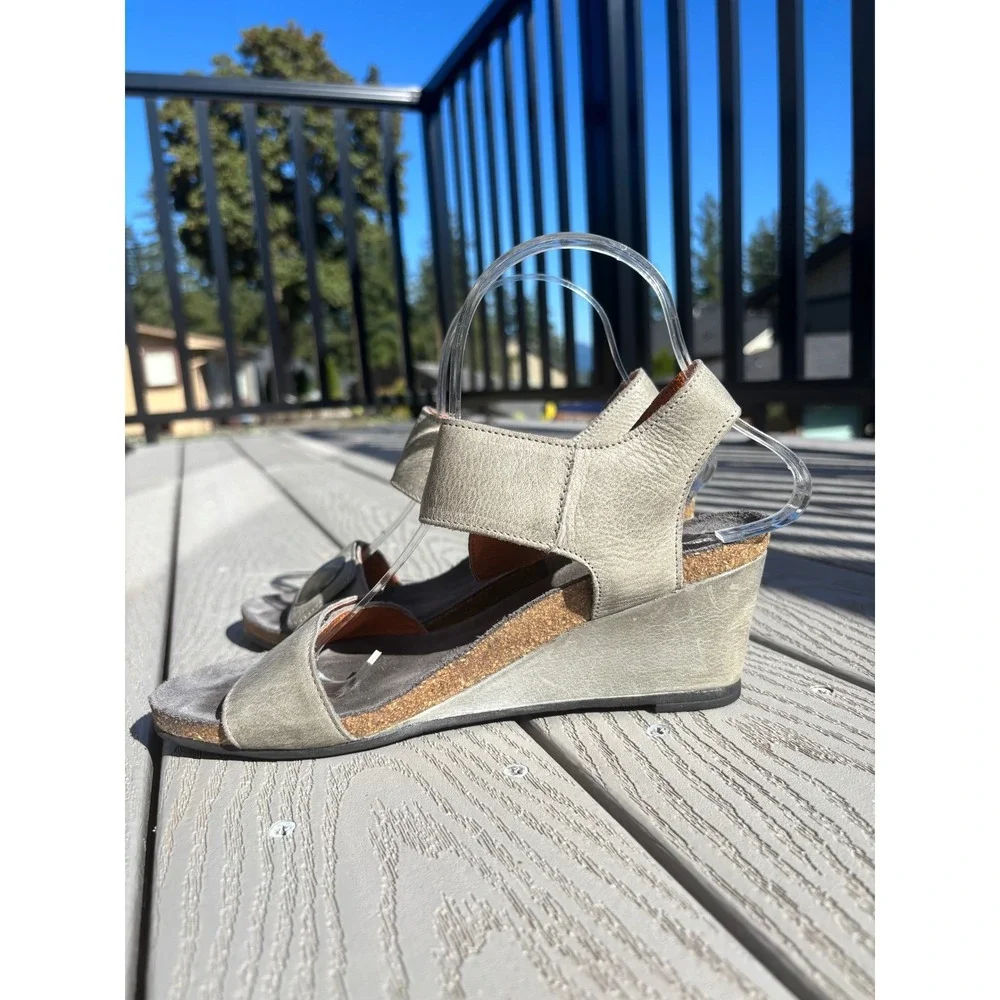 Taos Footwear measurements heel